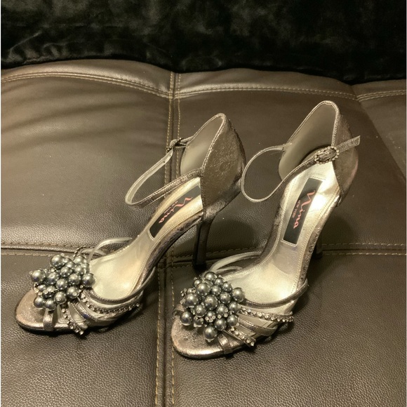 Women’s Silver Shoes - Picture 10 of 12